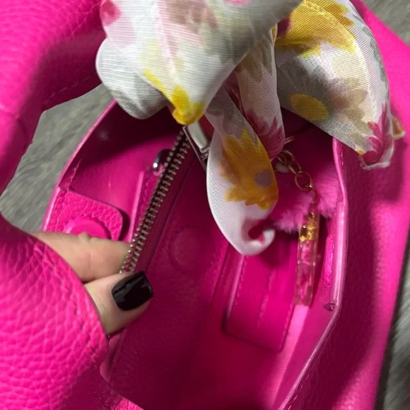 Marc Jacobs Vibrant Pink Sack Bag with Floral Scarf - Picture 4 of 9